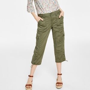 Style & Co. Capri Cargo Pants in Olive Sprig